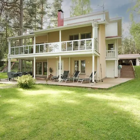 225m2 Luxurious - Large Garden - Sandy Villa Kirkkonummi